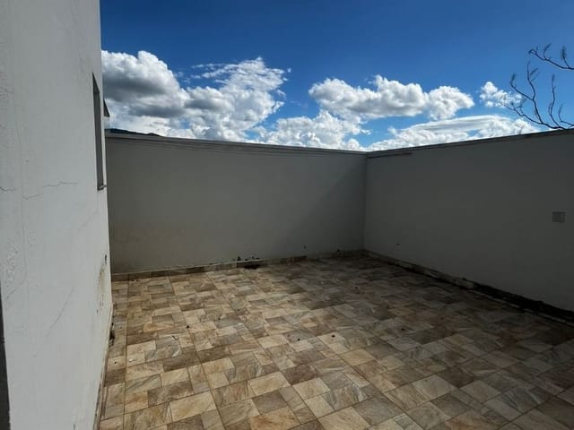Casa 2 quartos e 1 banheiro, à venda, no bairro Campos Olivotti em Extrema