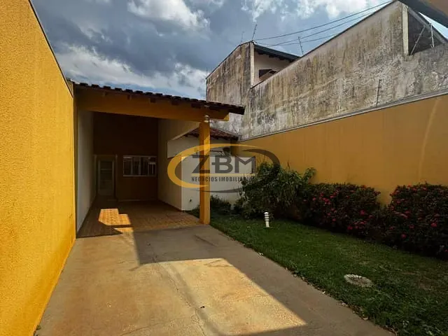 Casa com 188m² 3 quartos e 2 banheiros, para alugar, no bairro Brasília em Londrina