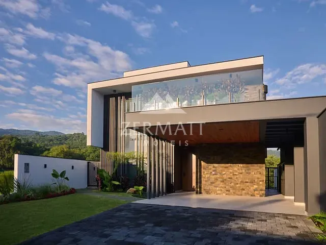 Casa com 313m² 3 quartos e 4 banheiros, à venda, no bairro Velha em Blumenau