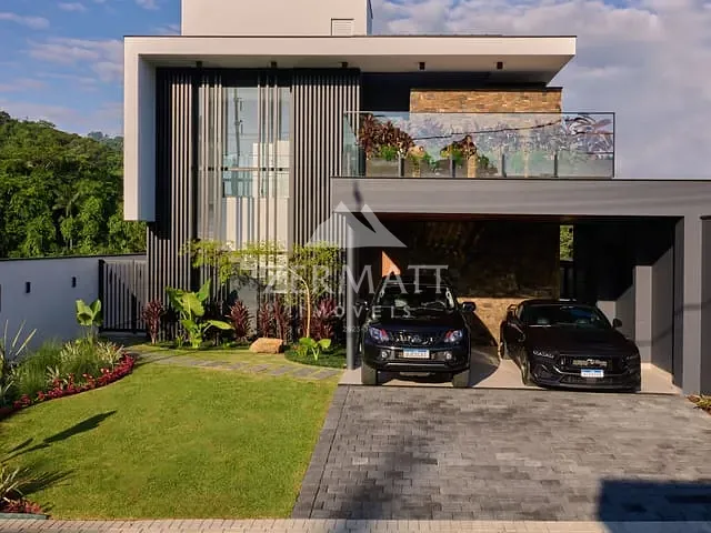 Casa com 313m² 3 quartos e 4 banheiros, à venda, no bairro Velha em Blumenau