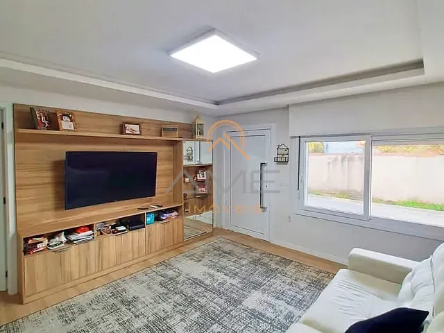 Casa 3 quartos e 3 banheiros, à venda, no bairro Areal em Pelotas