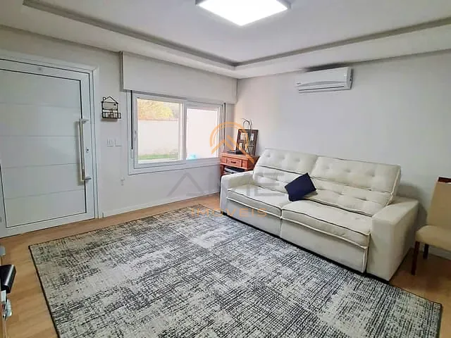 Casa 3 quartos e 3 banheiros, à venda, no bairro Areal em Pelotas
