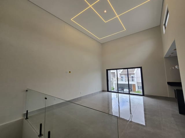 Casa com 255m² 3 quartos e 4 banheiros, à venda, no bairro Mogi Moderno em Mogi das Cruzes