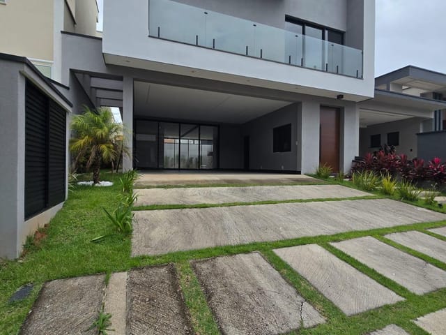 Casa com 255m² 3 quartos e 4 banheiros, à venda, no bairro Mogi Moderno em Mogi das Cruzes