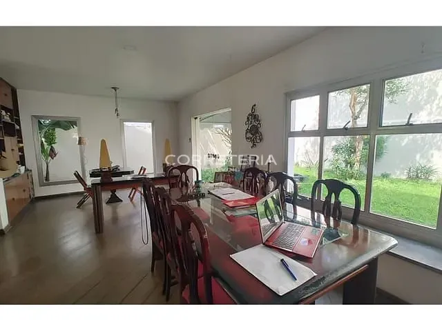 Casa 3 quartos e 6 banheiros, à venda, no bairro Jardim dos Estados em São Paulo