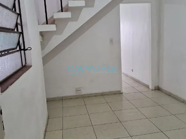 Casa 2 quartos e 2 banheiros, para alugar, no bairro Vila Ipojuca em São Paulo