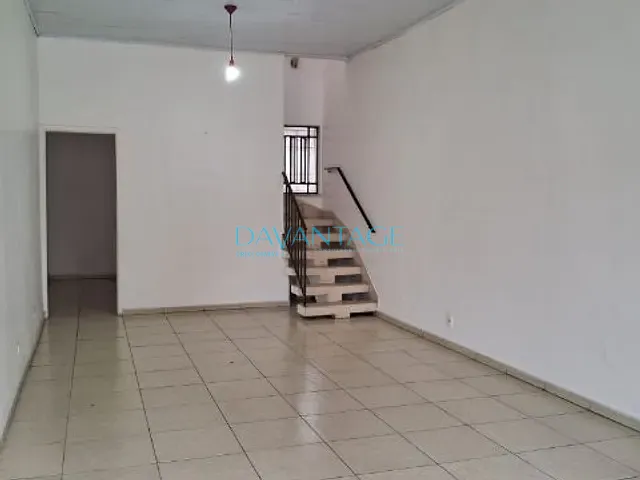 Casa 2 quartos e 2 banheiros, para alugar, no bairro Vila Ipojuca em São Paulo