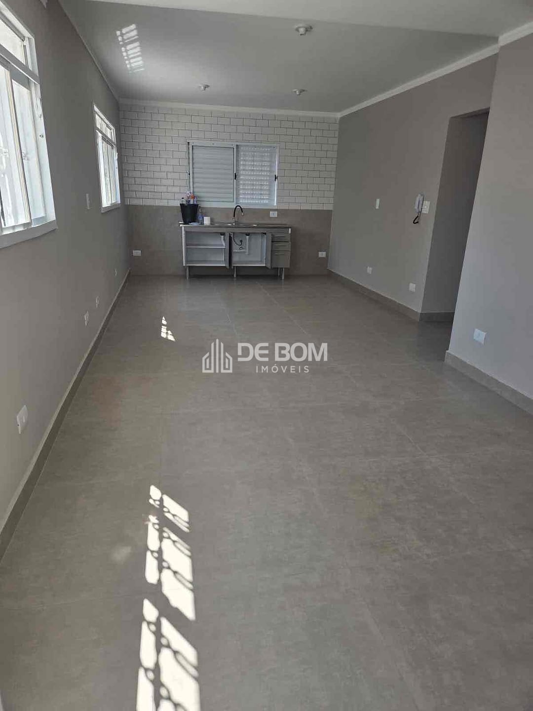 Casa para alugar com 3 quartos, 220m² - Foto 3
