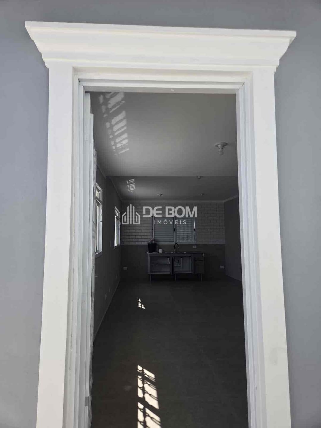 Casa para alugar com 3 quartos, 220m² - Foto 12