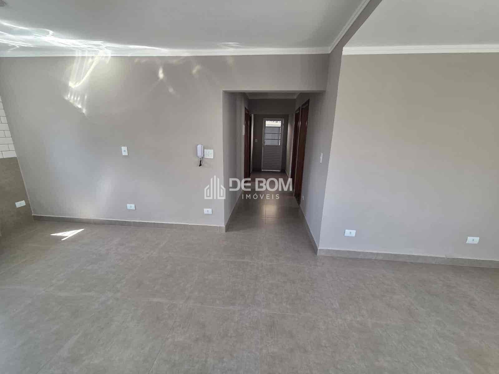 Casa para alugar com 3 quartos, 220m² - Foto 2
