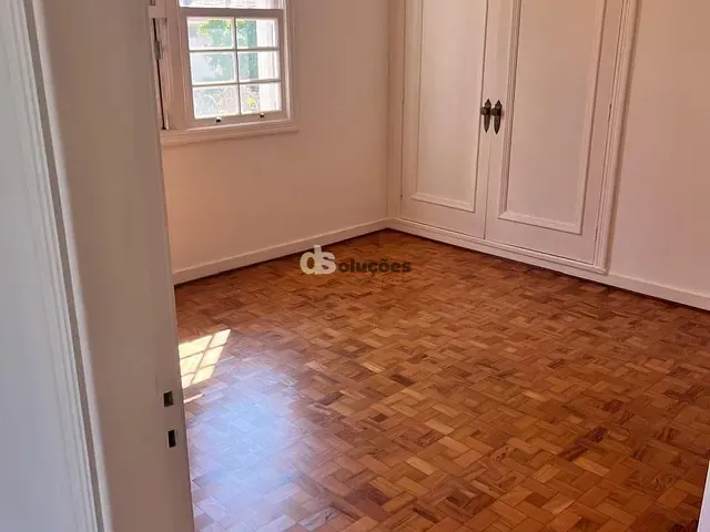 Casa 2 quartos e 4 banheiros, à venda ou para alugar, no bairro Jardim Paulistano em São Paulo