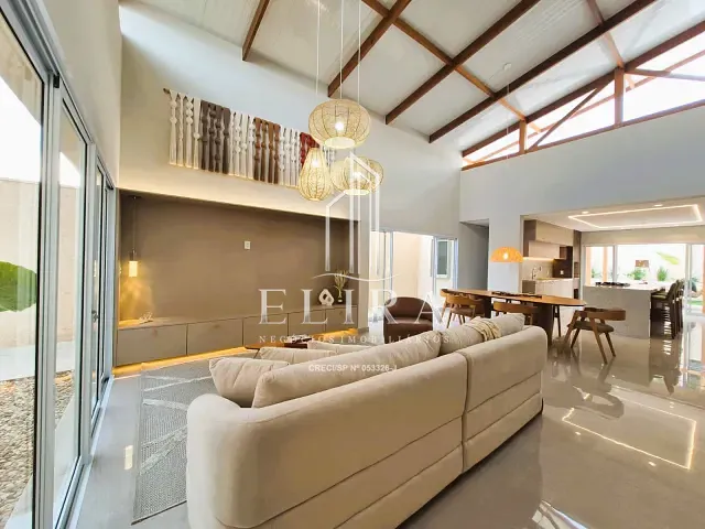 Casa com 360m² 3 quartos e 4 banheiros, à venda, no bairro Jardim Dona Maria Azenha em Nova Odessa