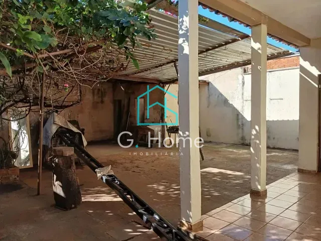 Casa com 250m² 4 quartos e 1 banheiro, à venda, no bairro Alto da Boa Vista em Londrina