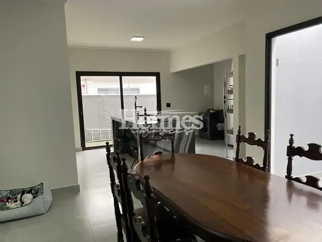 Casa com 300m² 2 quartos e 2 banheiros, à venda, no bairro Vila Bressani em Paulínia