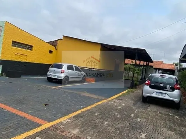 Casa com 731m², à venda, no bairro Centro em Rolândia