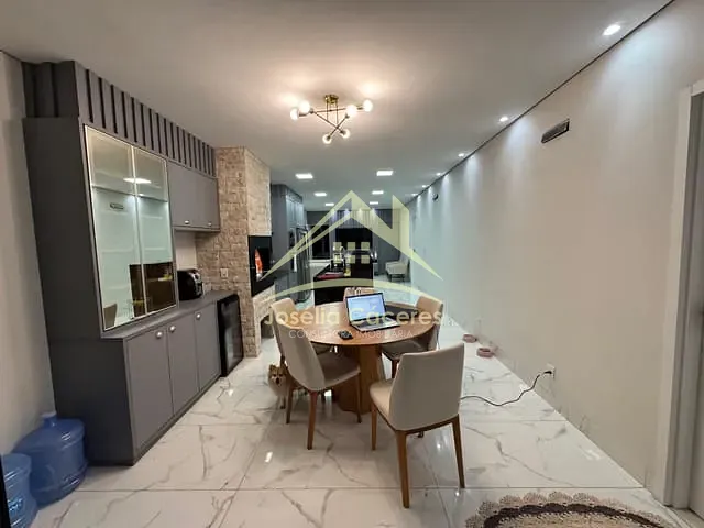Casa com 200m² 3 quartos e 2 banheiros, à venda, no bairro 23 de Setembro em Várzea Grande