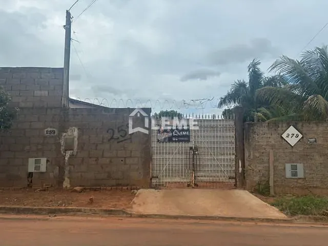 Casa com 500m² 3 quartos e 3 banheiros, à venda, no bairro Loteamento Pôr do Sol I em Mococa