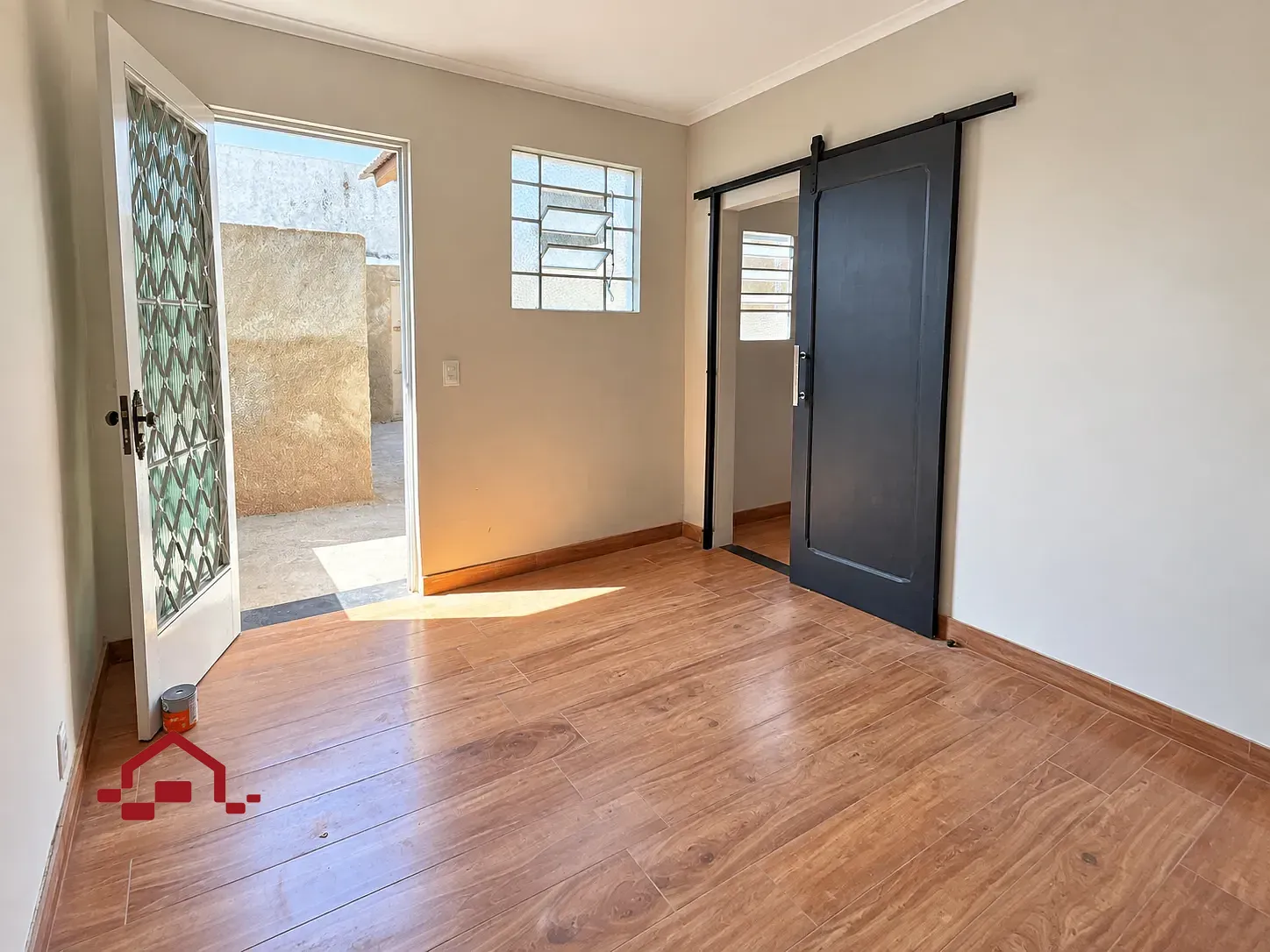 Casa, 1 quarto, 80 m² - Foto 1