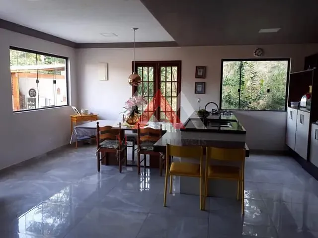 Casa com 140m² 3 quartos e 2 banheiros, à venda, no bairro Rio do Ouro em Niterói