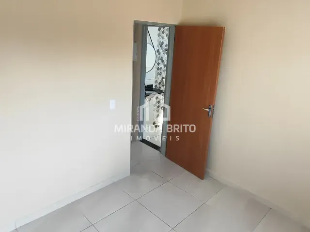 Casa 2 quartos e 2 banheiros, à venda, no bairro Villa Romana em Aparecida de Goiânia