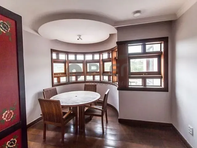 Casa com 608m² 4 quartos e 7 banheiros, à venda, no bairro Alphaville em Santana de Parnaíba