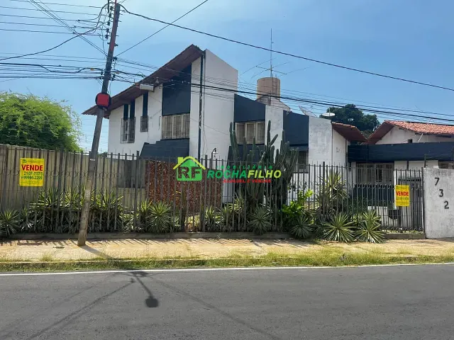 Casa com 1530m² 4 quartos e 3 banheiros, à venda, no bairro São Cristóvão em Teresina