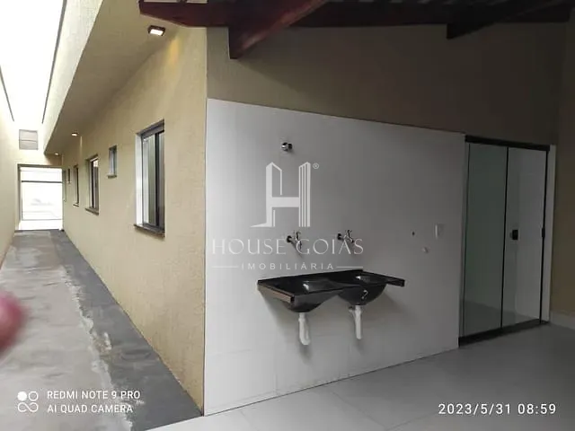 Casa com 180m² 3 quartos e 2 banheiros, à venda, no bairro Garavelo Residencial Park em Aparecida de Goiânia