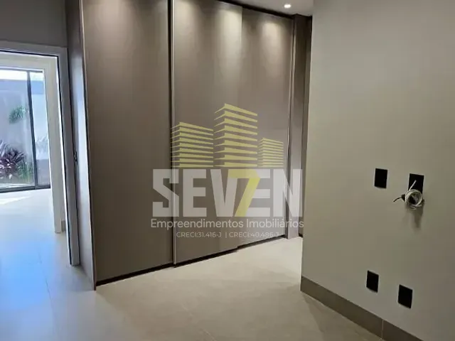 Casa com 360m² 3 quartos e 4 banheiros, à venda, no bairro Vila Aviação em Bauru