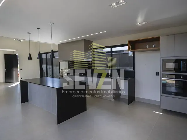Casa com 360m² 3 quartos e 4 banheiros, à venda, no bairro Vila Aviação em Bauru