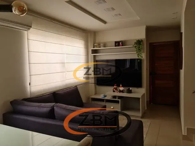 Casa com 180m² 3 quartos e 3 banheiros, à venda, no bairro Jardim Jóquei Club em Londrina
