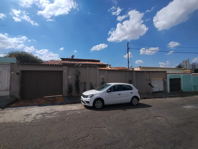 Casa 3 quartos e 2 banheiros, à venda, no bairro Setor dos Funcionários em Goiânia