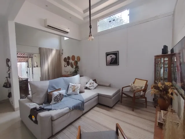 Casa 3 quartos e 2 banheiros, à venda, no bairro Setor dos Funcionários em Goiânia