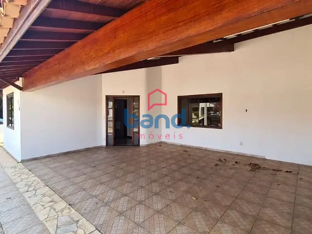 Casa com 324m² 3 quartos e 3 banheiros, para alugar, no bairro Parque Residencial Rafael Alcala em Porto Feliz