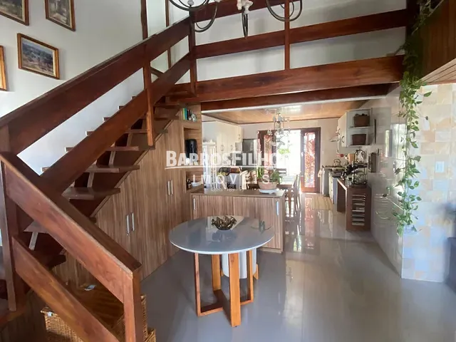 Casa com 180m² 4 quartos e 5 banheiros, para alugar, no bairro Zona de Expansão (Aruana) em Aracaju
