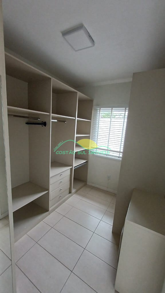 Casa, 3 quartos, 239 m² - Foto 61