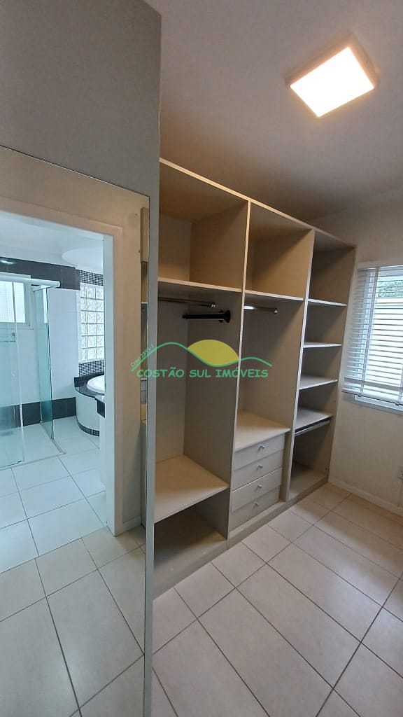 Casa, 3 quartos, 239 m² - Foto 67