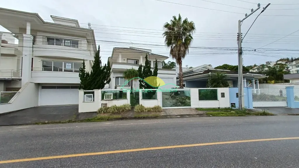 Casa, 3 quartos, 239 m² - Foto 2