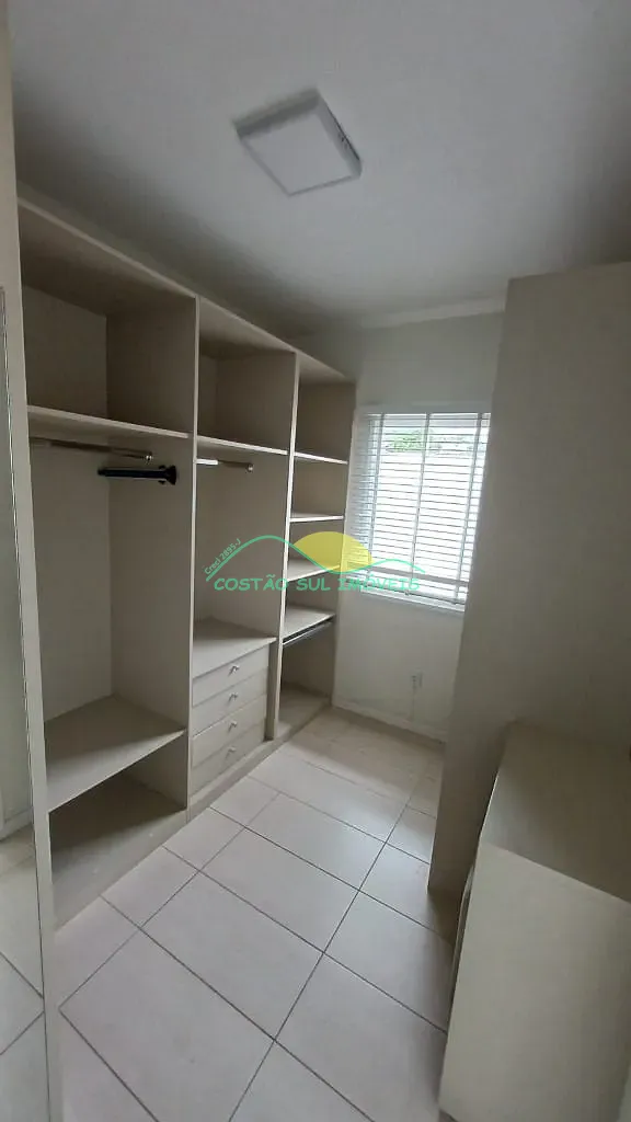 Casa, 3 quartos, 239 m² - Foto 61