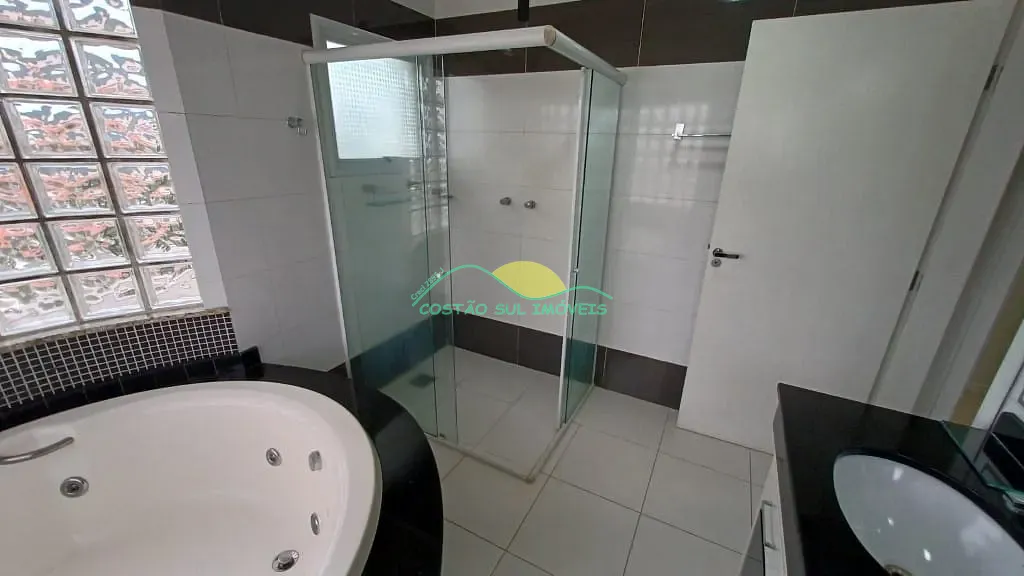 Casa, 3 quartos, 239 m² - Foto 64