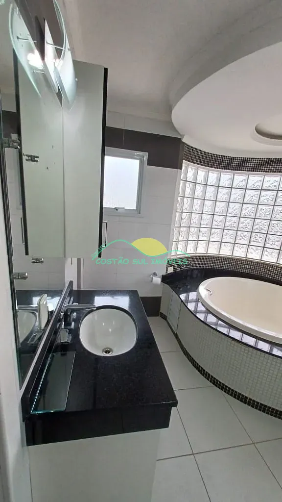 Casa, 3 quartos, 239 m² - Foto 65