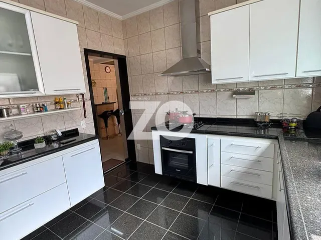 Sobrado com 120m² 3 quartos e 3 banheiros, à venda, no bairro Vista Alegre em Bauru