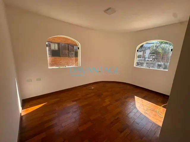 Casa com 682m² 5 quartos e 8 banheiros, para alugar, no bairro Alphaville Residencial Dois em Barueri