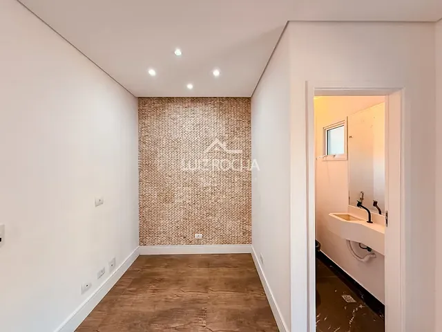 Casa com 209m² 3 quartos e 3 banheiros, à venda, no bairro Jardim Colibri em Embu das Artes