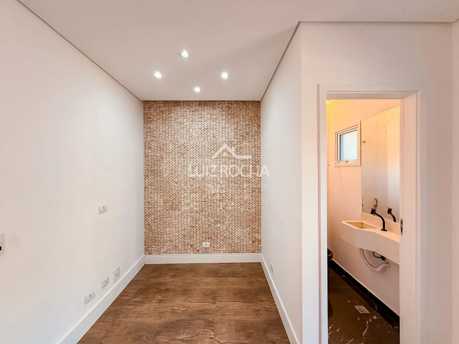 Casa, 3 quartos, 102 m² - Foto 2