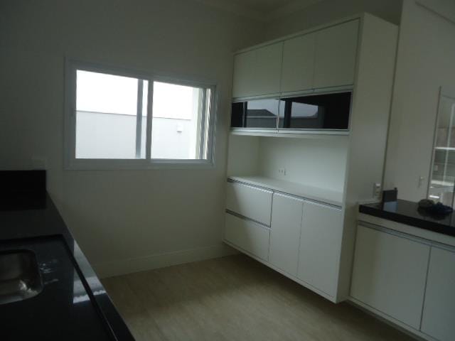 Casa com 250m² 4 quartos e 4 banheiros, à venda, no bairro Urbanova em São José dos Campos