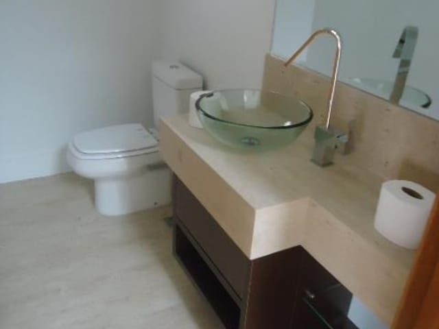 Casa com 250m² 4 quartos e 4 banheiros, à venda, no bairro Urbanova em São José dos Campos