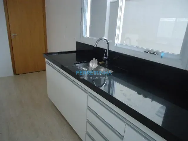 Casa com 250m² 4 quartos e 4 banheiros, à venda, no bairro Urbanova em São José dos Campos