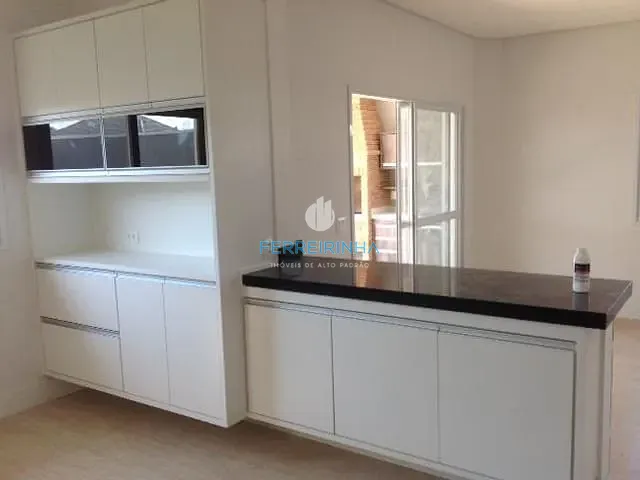 Casa com 250m² 4 quartos e 4 banheiros, à venda, no bairro Urbanova em São José dos Campos