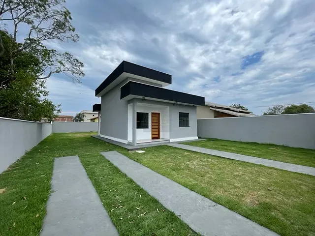 Casa com 440m² 2 quartos e 3 banheiros, à venda, no bairro Jardim Atlântico Central (Itaipuaçu) em Maricá