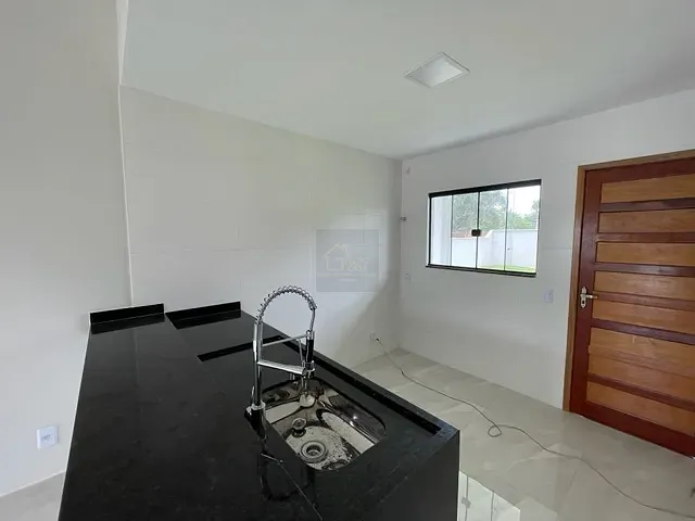 Casa com 440m² 2 quartos e 3 banheiros, à venda, no bairro Jardim Atlântico Central (Itaipuaçu) em Maricá
